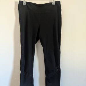 Gaiam Cropped Black Leggings
